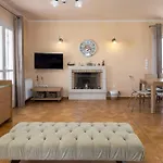 Villa Vinaria Litoa Waterfront