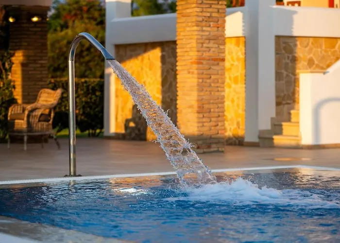 Villa Vinaria Litoa Waterfront Minia