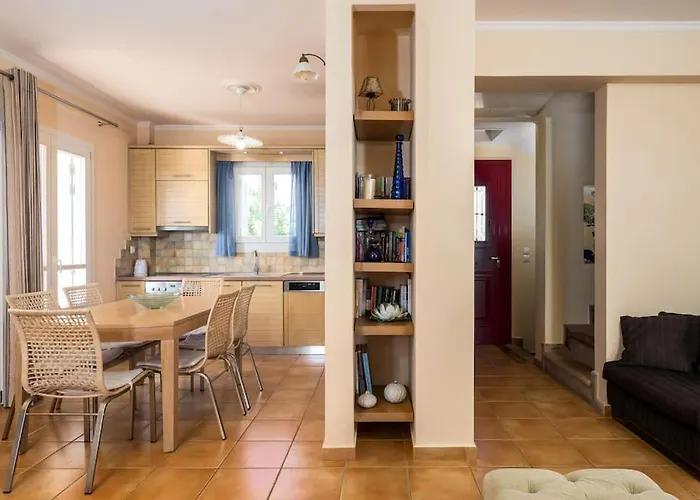 Vinaria Litoa Waterfront *