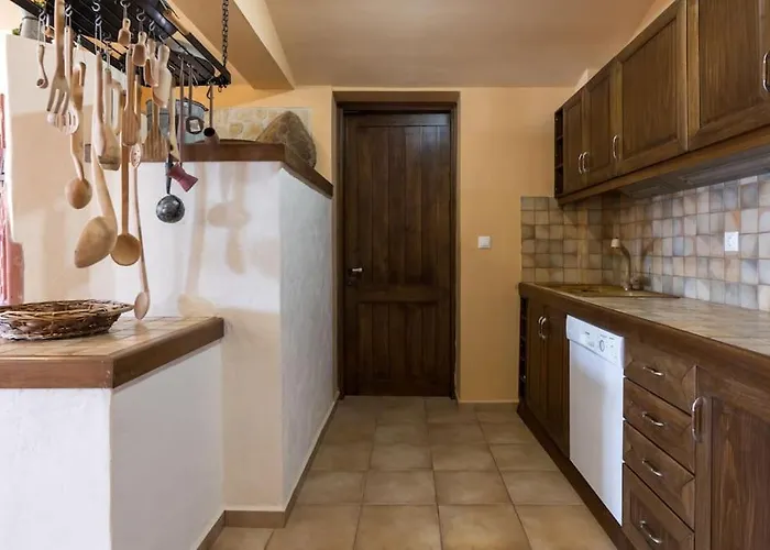 Vinaria Litoa Waterfront Villa